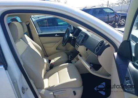 2014 Volkswagen Tiguan Sel из США, поврежденный, VIN WVGAV3AX5EW510993